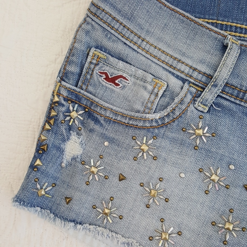 Hollister Studded Destroyed Denim Shorts Sz 3 w26